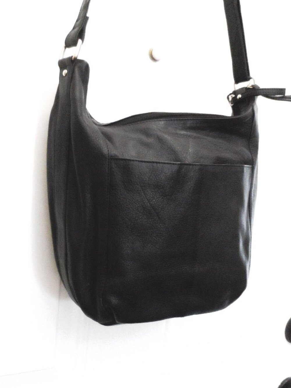 Great American Leather Works Shoulder/Crossbody Bag in Black,Made in India - Picture 7 of 16